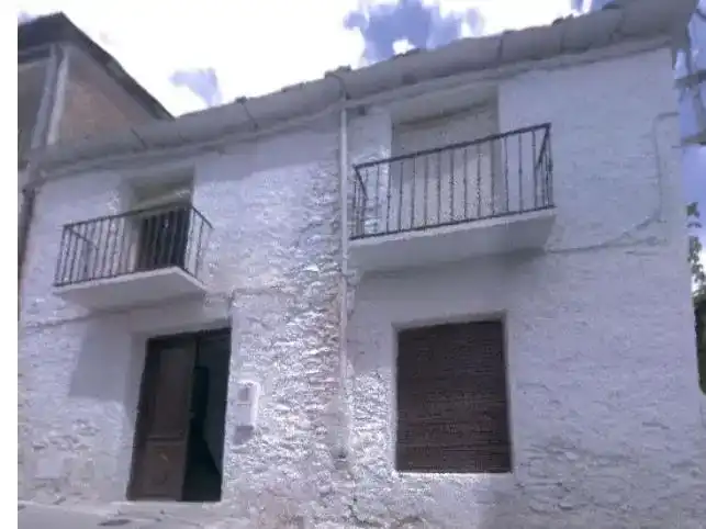 Vista exterior de Casa adosada en venta en Trevélez
