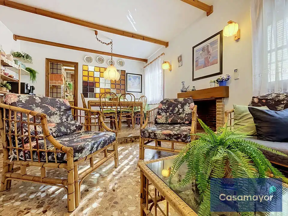 Sala d'estar de Casa o xalet en venda en Sant Joan d'Alacant amb Aire condicionat, Jardí privat i Piscina