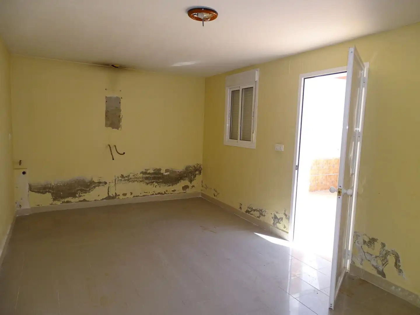 Casa o xalet en venda en Utrera amb Calefacció, Terrassa i Traster