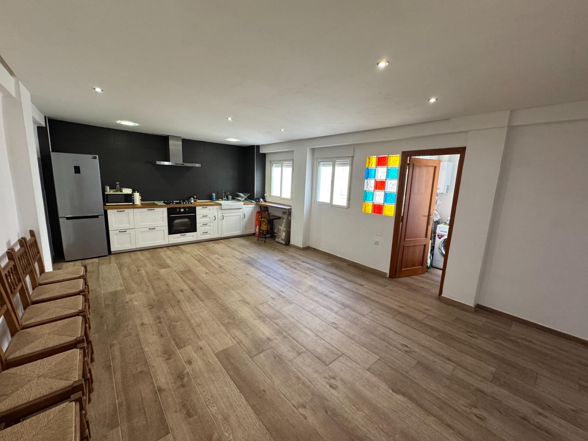 Kitchen of Flat for sale in  Valencia Capital  with Air Conditioner and Balcony
