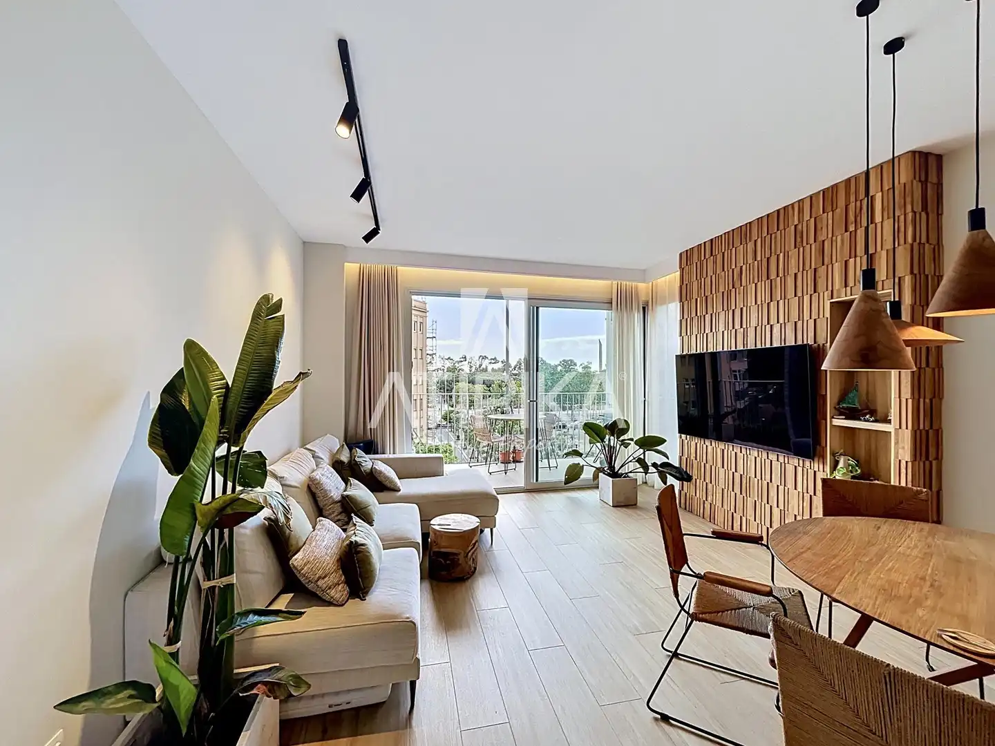 Living room of Flat for rent in Barcelona  with Air Conditioner, Parquet flooring and Terrace