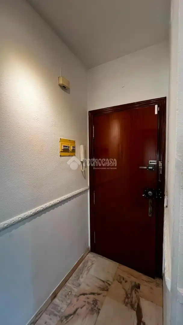 Wohnung zum Verkauf in Alcalá de Guadaira mit Klimaanlage, Möbliert und Alarm