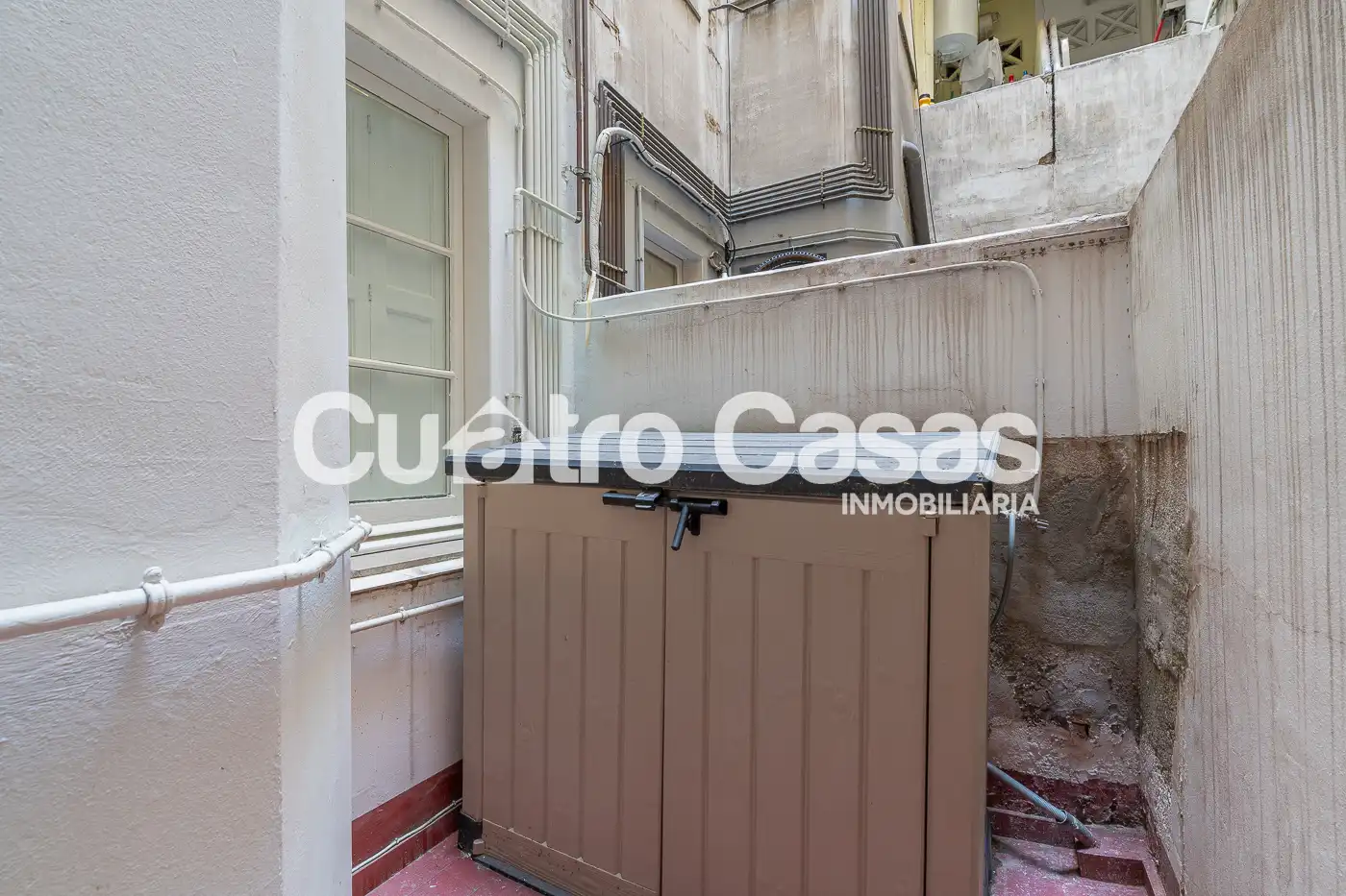 Exterior view of Flat for sale in Barcelona  with Air Conditioner, Heating and Parquet flooring