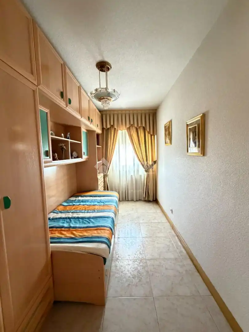 Bedroom of Flat for sale in Fuenlabrada  with Air Conditioner, Heating and Terrace