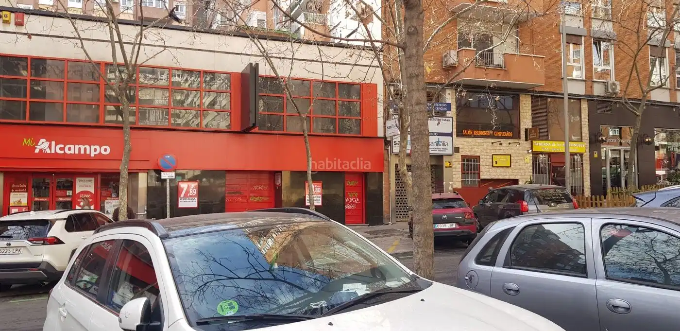 Business premises for sale in Calle de Ramos Carrión 10