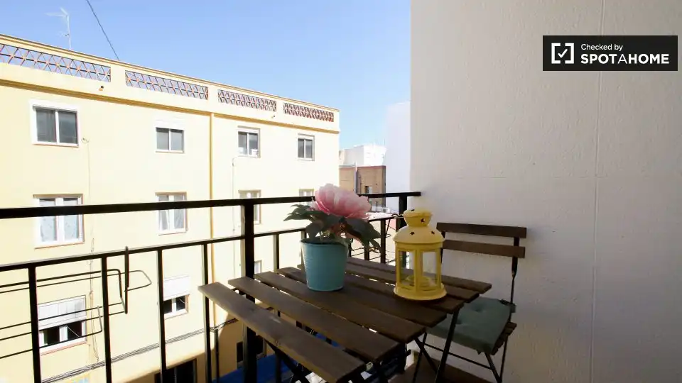 Terraza de Piso de alquiler en Valencia con Aire acondicionado, Calefacción y Amueblado