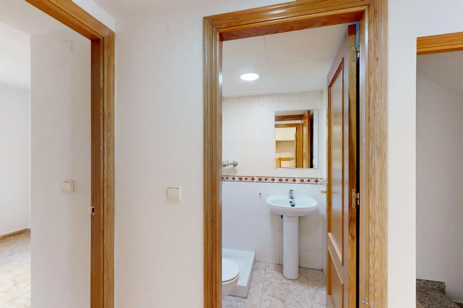 Baño de Casa adosada en venta en Murcia con Aire acondicionado, Terraza y Trastero