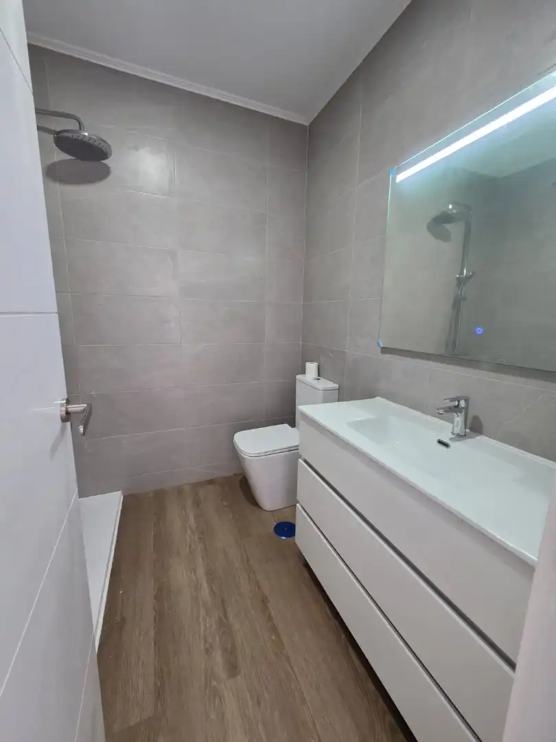Bathroom of Apartments for sale in Benalmádena  with Terrace and Community pool