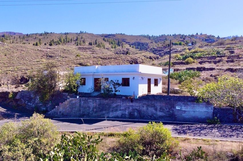 Exterior view of House or chalet for sale in Guía de Isora  with Private garden and Storage room