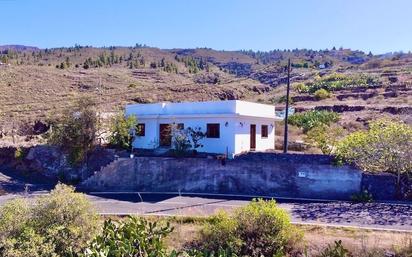 Vista exterior de Casa o xalet en venda en Guía de Isora amb Jardí privat i Traster