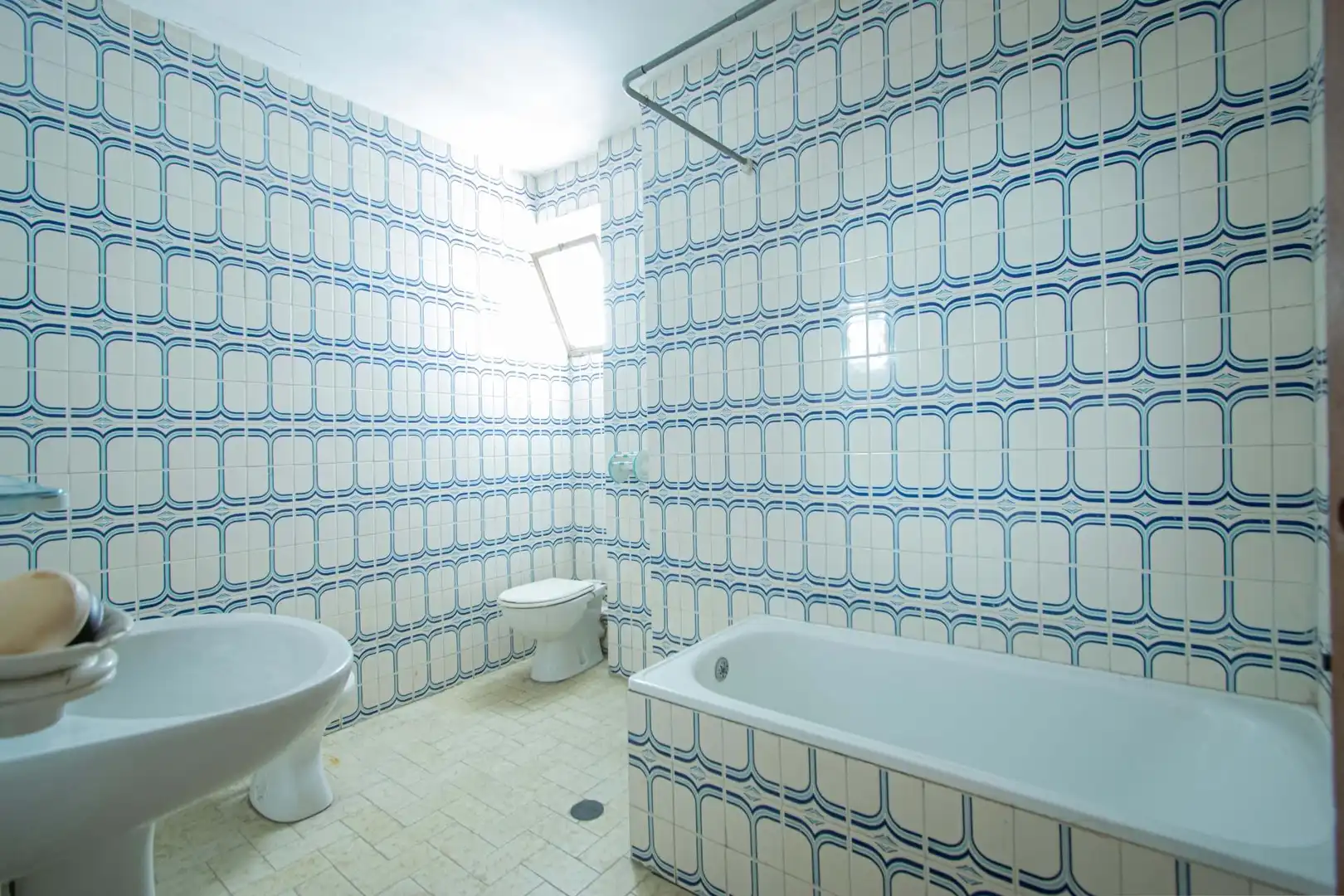 Baño de Casa adosada en venta en Sevilla con Aire acondicionado y Balcón