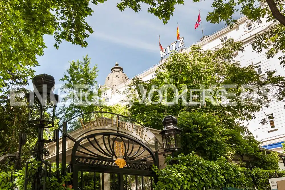 Vista exterior de Garaje en venta en Madrid