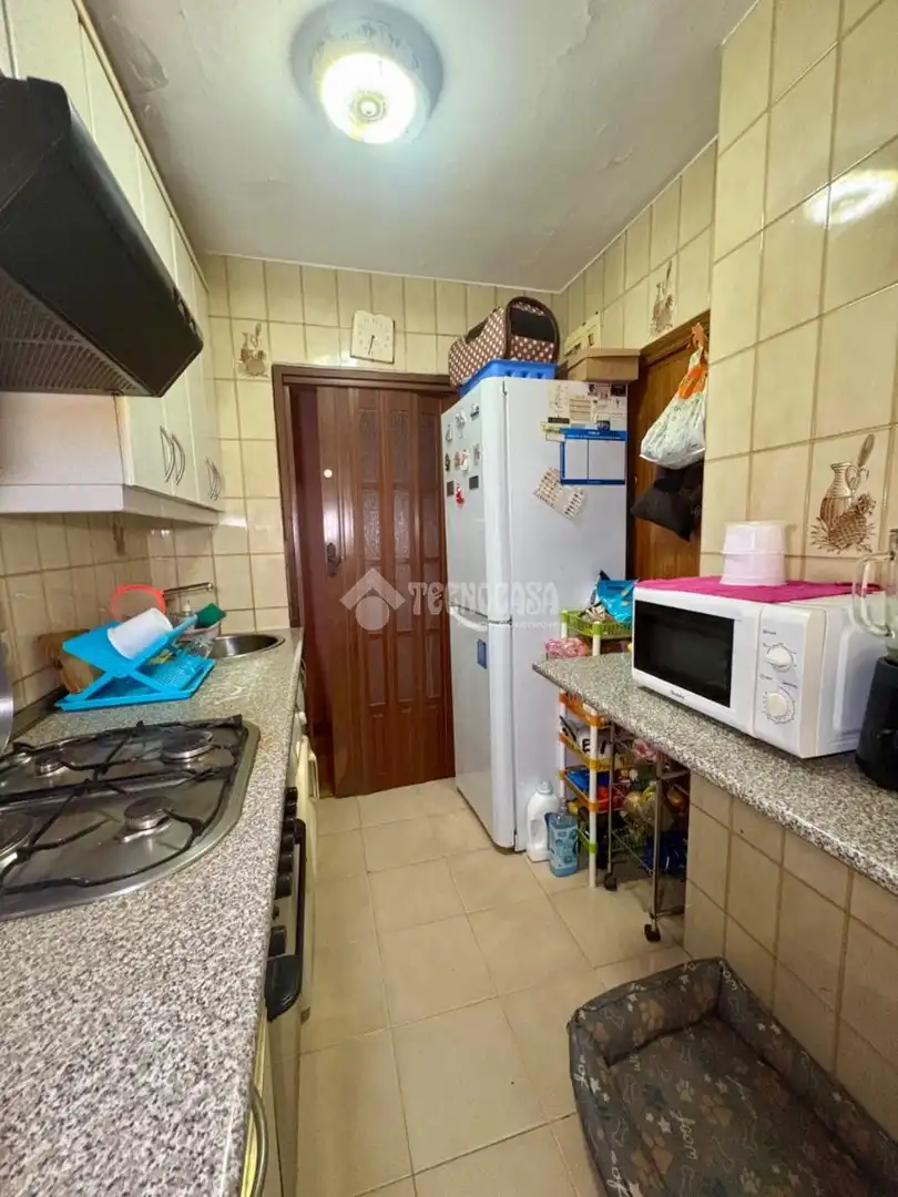 Cuina de Pis en venda en Madrid amb Calefacció, Terrassa i Balcó