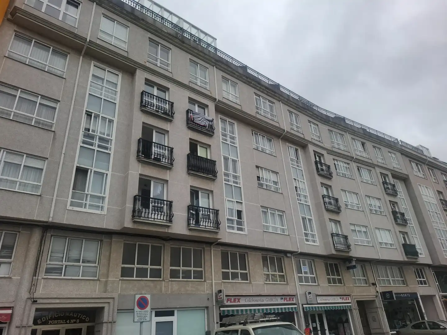 Wohnung mit Aufzug zur Miete in Avenida Ramón Canosa 18