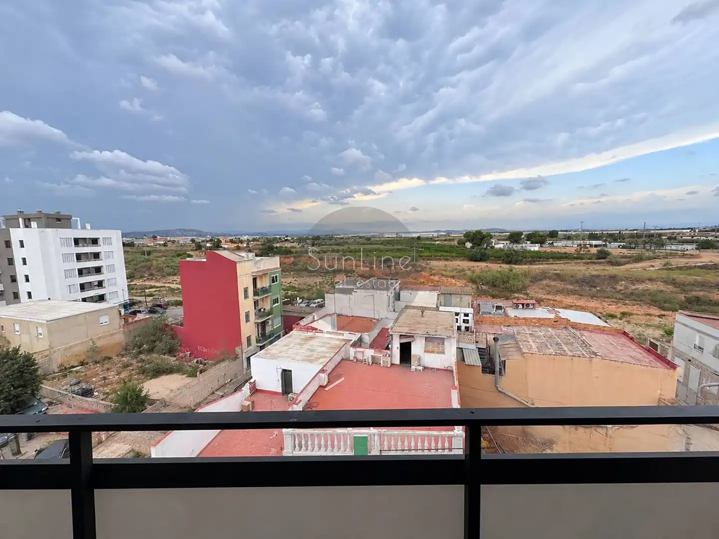 Vista exterior de Pis en venda en Torrent amb Aire condicionat, Moblat i Balcó