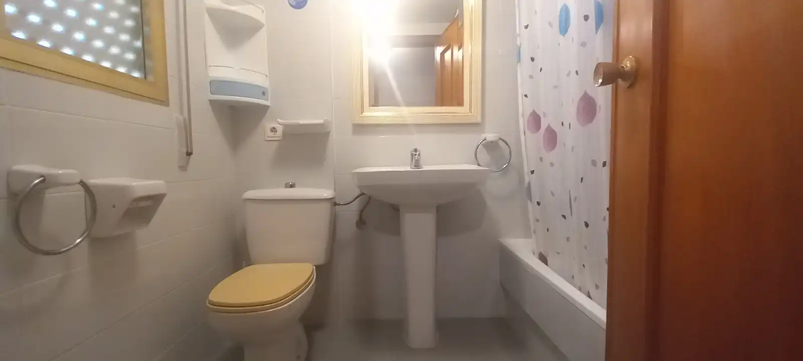 Baño de Casa adosada de alquiler en Gandia con Terraza, Amueblado y Horno