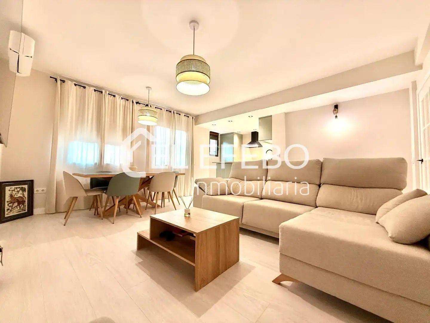 Sala d'estar de Dúplex en venda en Antequera amb Aire condicionat, Calefacció i Parquet