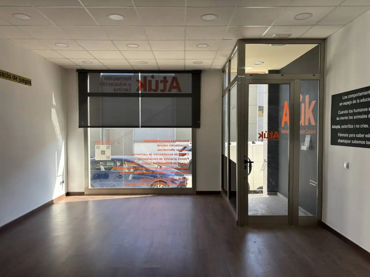Local comercial en alquiler en Calle PALAU DELS CONTES