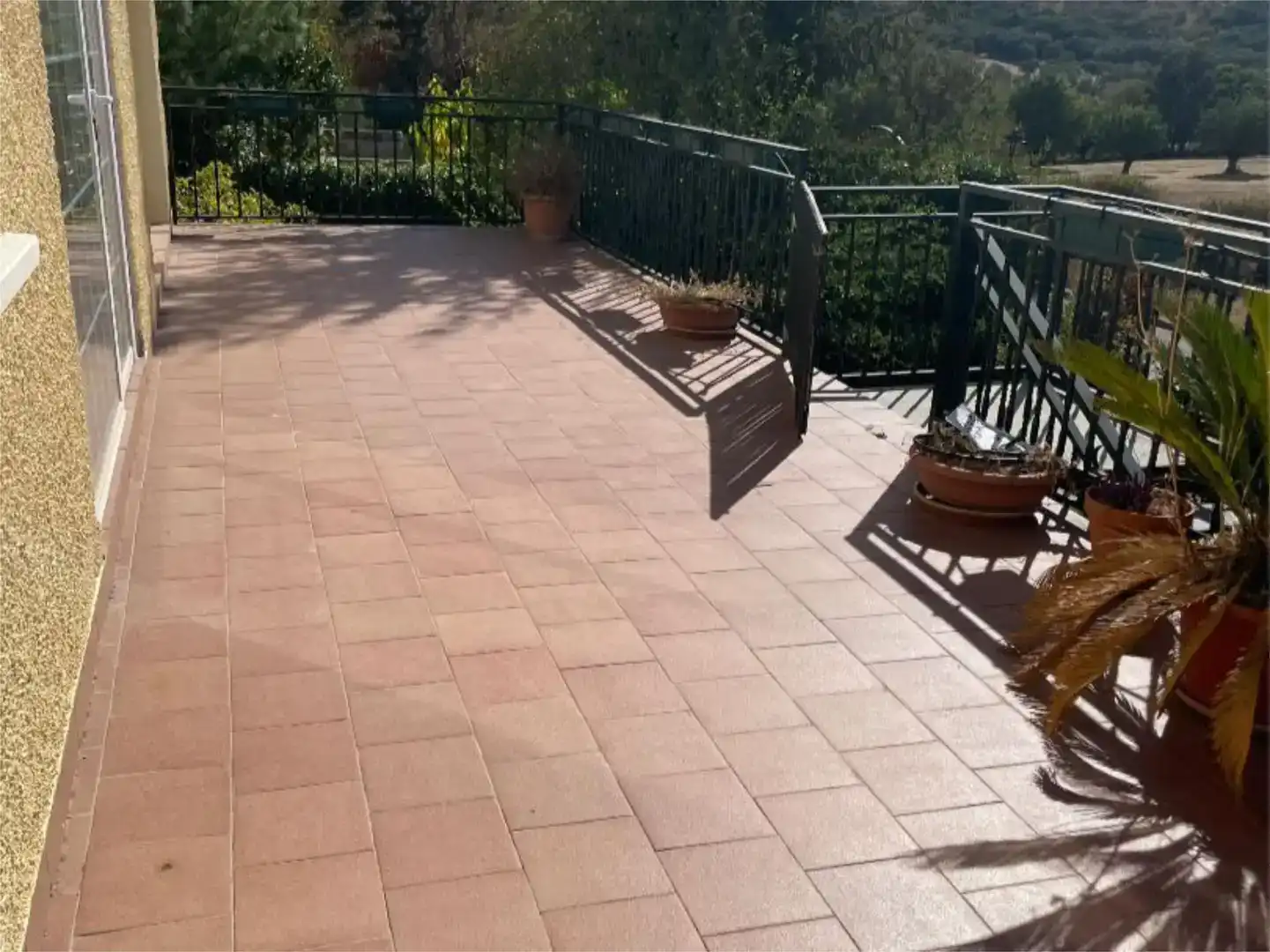 Terrasse von Wohnung zur Miete in Cercedilla mit Privatgarten, Abstellraum und Möbliert