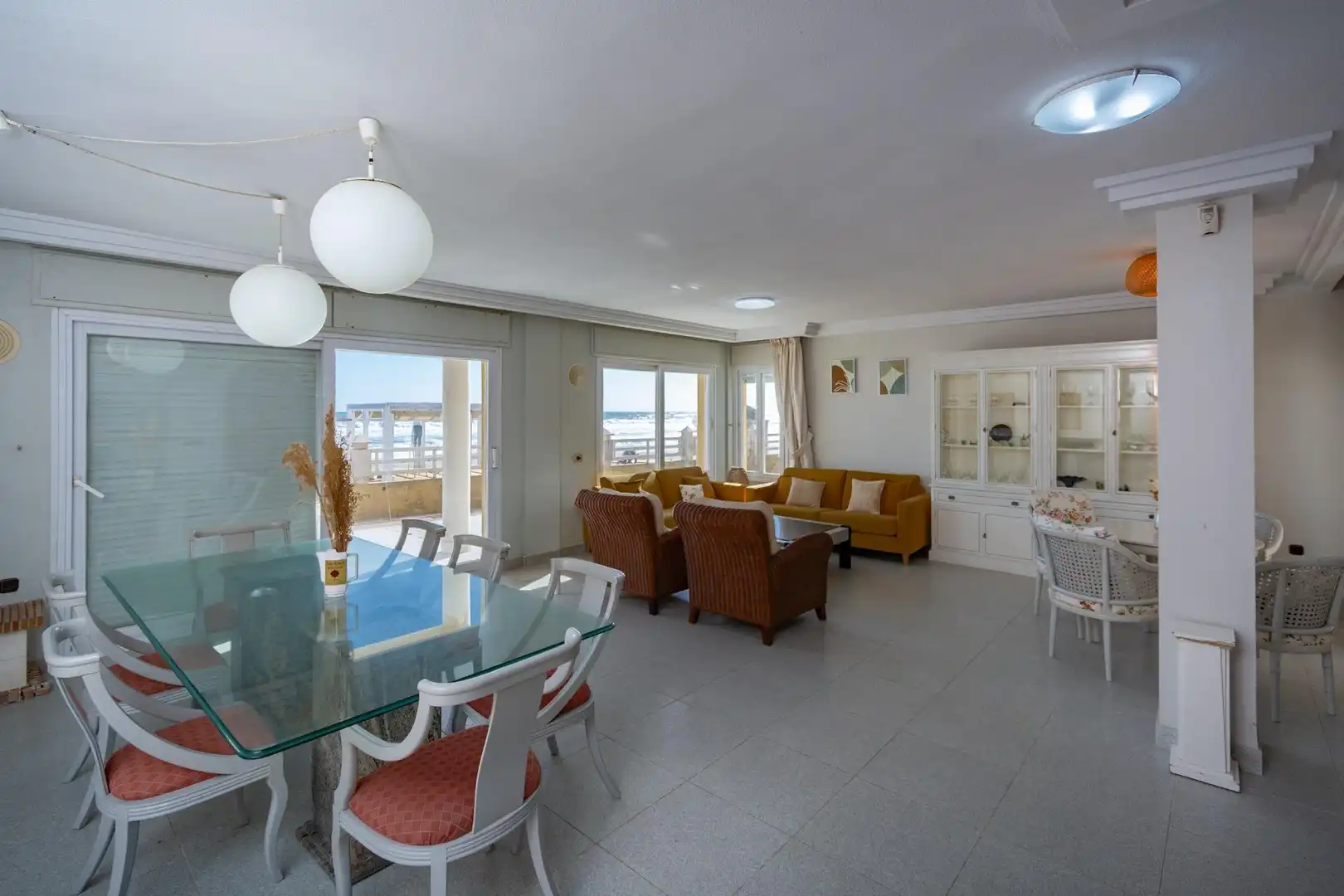 Menjador de Casa o xalet en venda en La Manga del Mar Menor amb Jardí privat, Terrassa i Traster