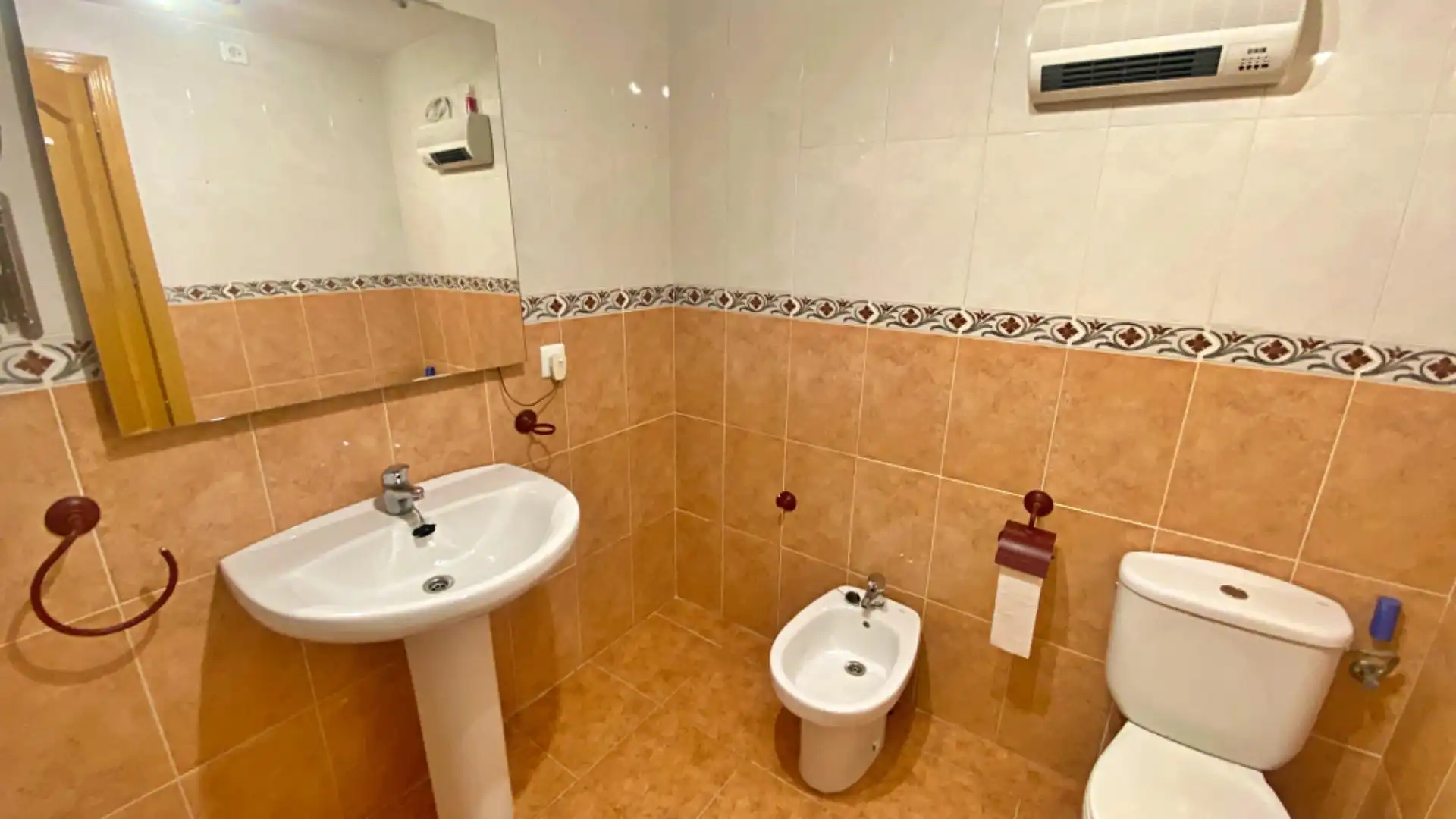 Bajo en venta en Calle CUENCA, imagen 7