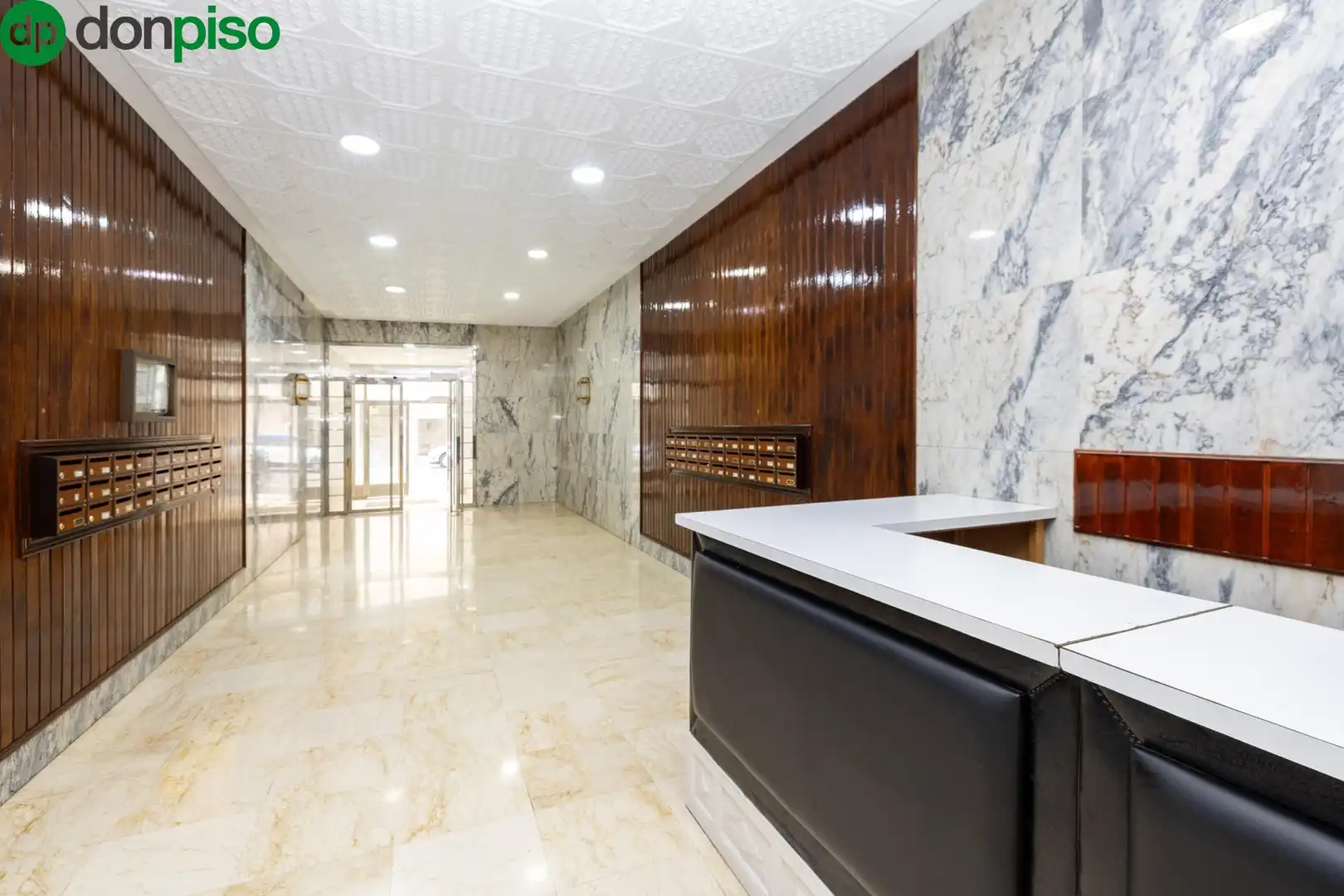 Apartament en venda en Granada amb Calefacció