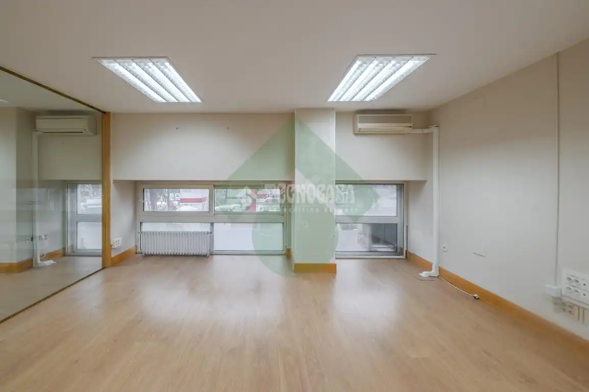 Büro zur Miete in Madrid mit Klimaanlage und Heizung