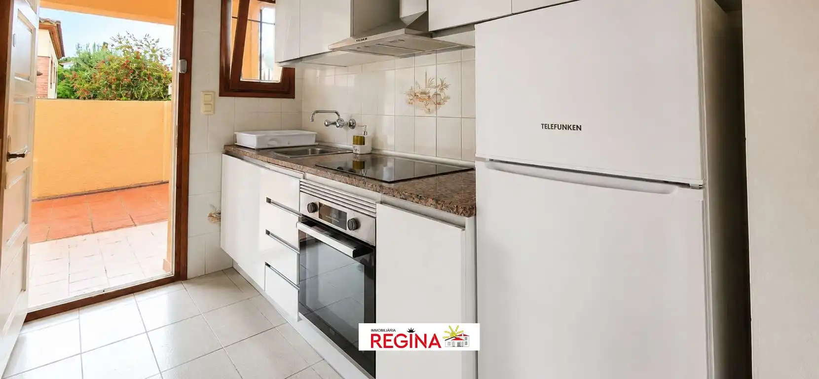 Cocina de Casa adosada en venta en L'Escala con Aire acondicionado, Terraza y Amueblado