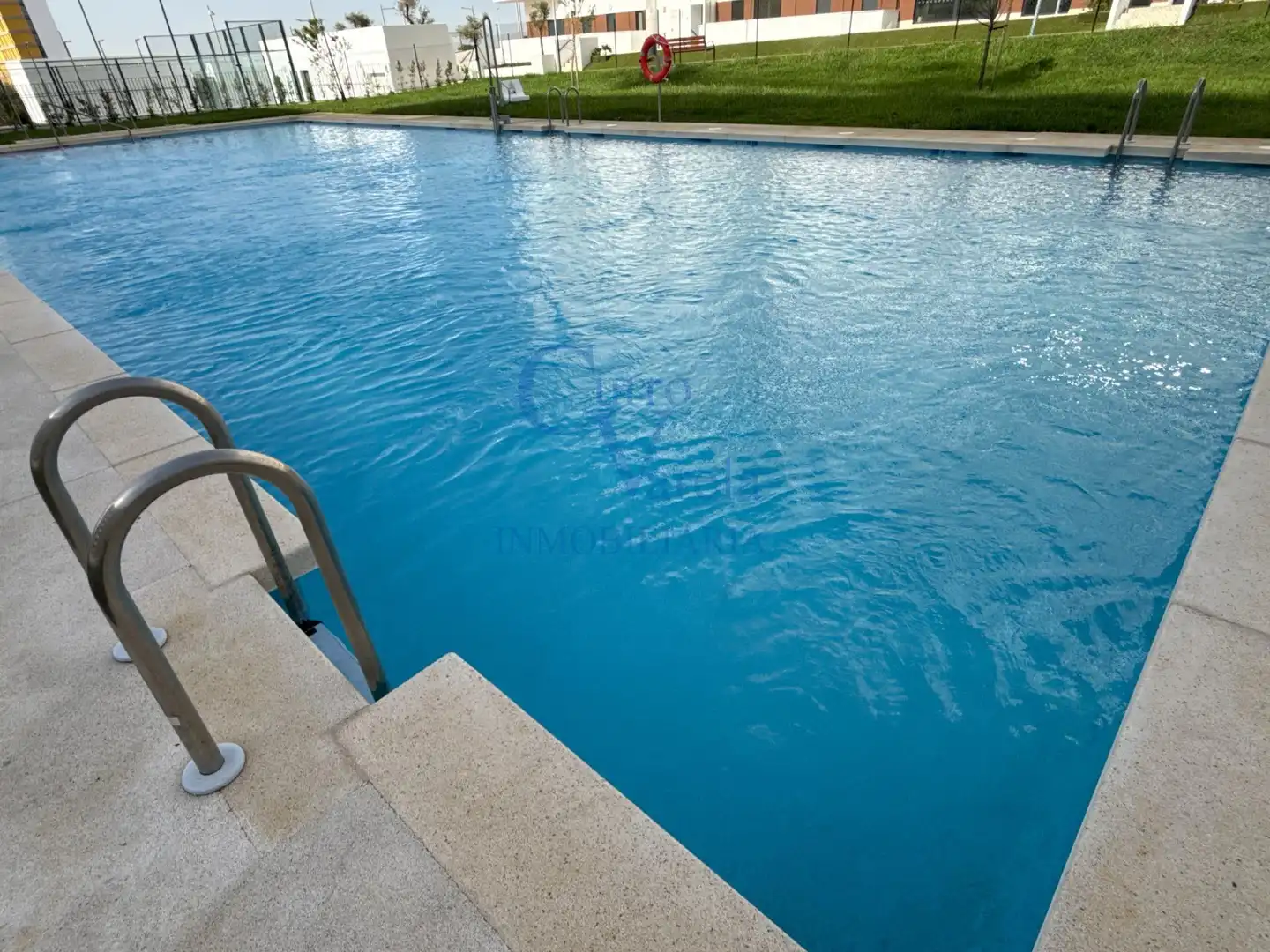 Appartamento con piscina in affitto a Entrenúcleos, imagen 35