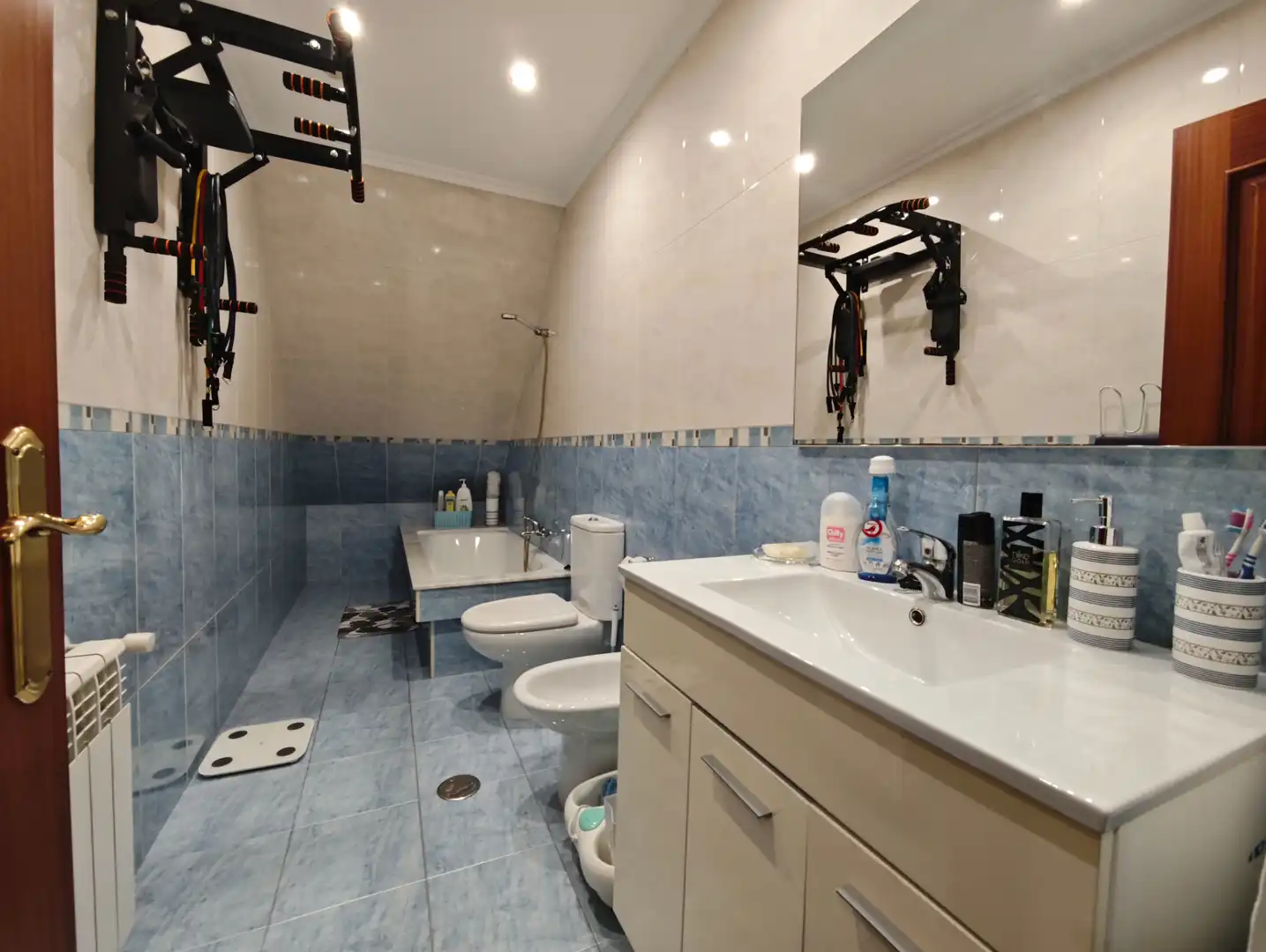 Baño de Piso en venta en Narón con Calefacción, Parquet y Trastero