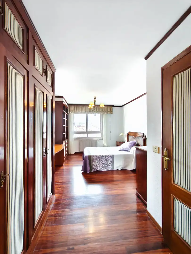 Bedroom of Flat for rent in Santiago de Compostela   with Heating and Furnished