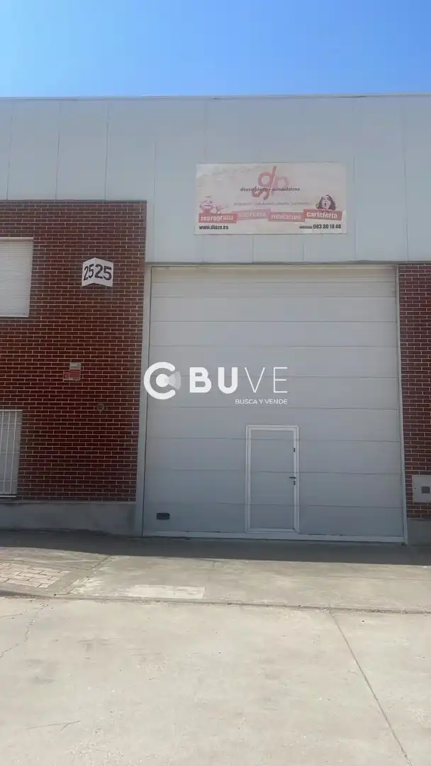 Aparcament de Nau industrial en venda en Tudela de Duero
