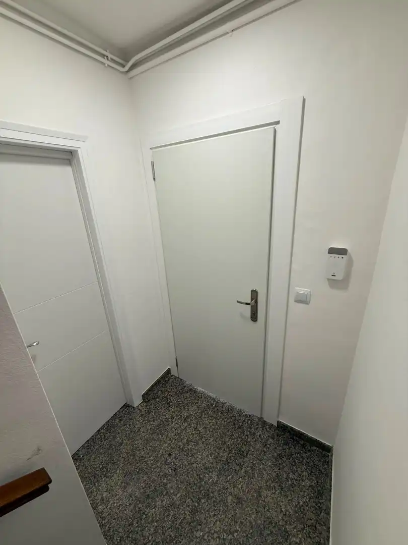 Casa adosada en venta en Torelló con Calefacción, Terraza y Balcón