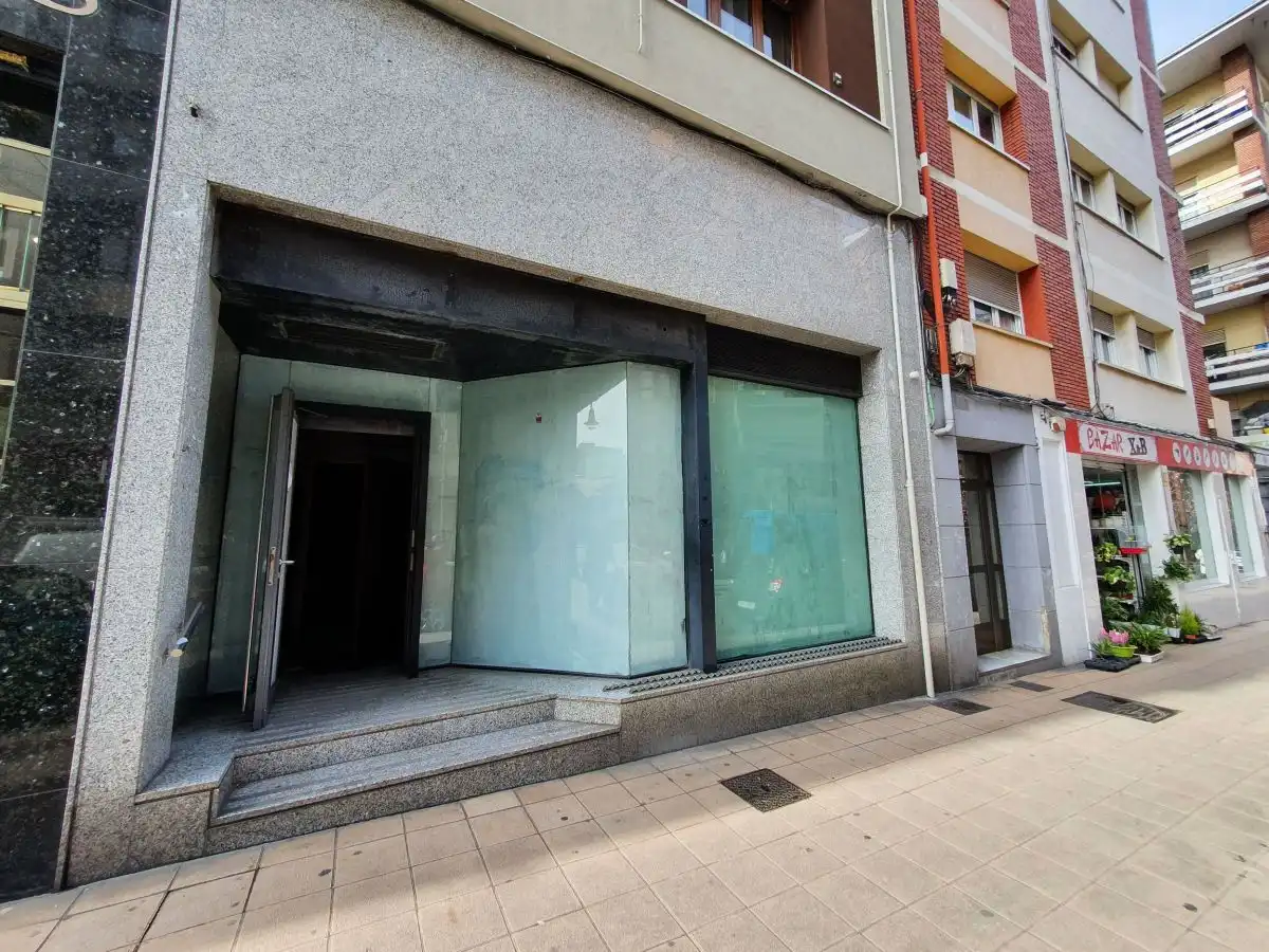 Locale commerciale in vendita a Centro