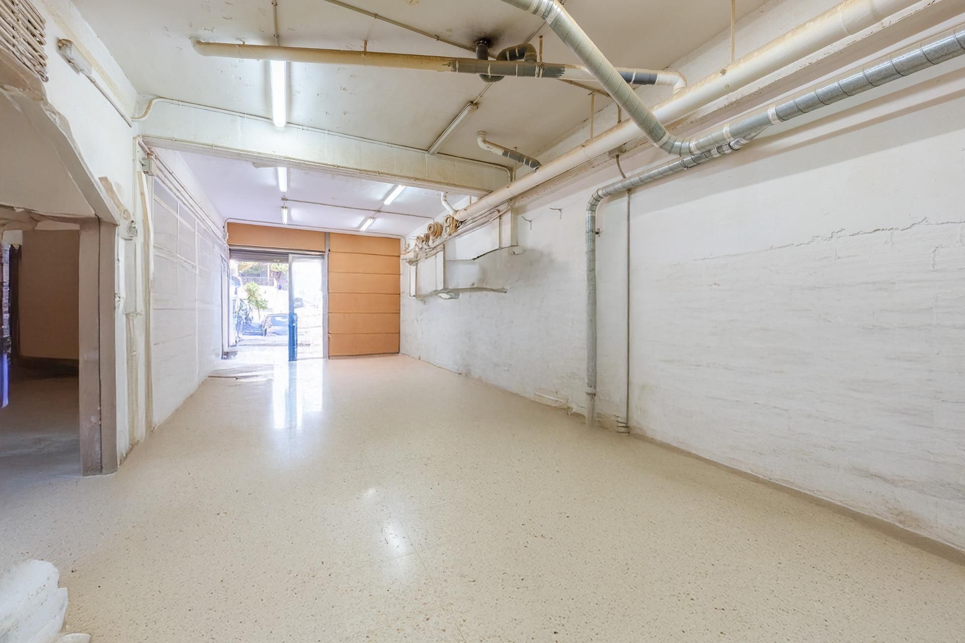 Local en venta en L'Hospitalet de Llobregat