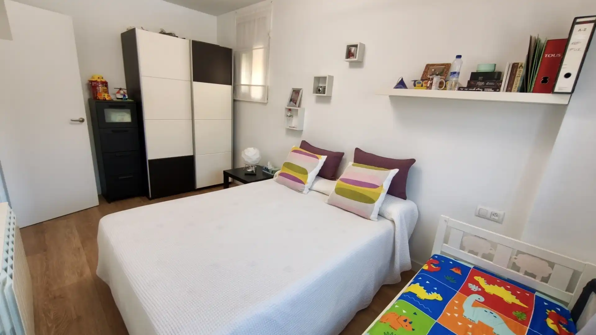 Habitación de Casa adosada en venta en Sant Salvador de Guardiola con Calefacción, Jardín privado y Parquet