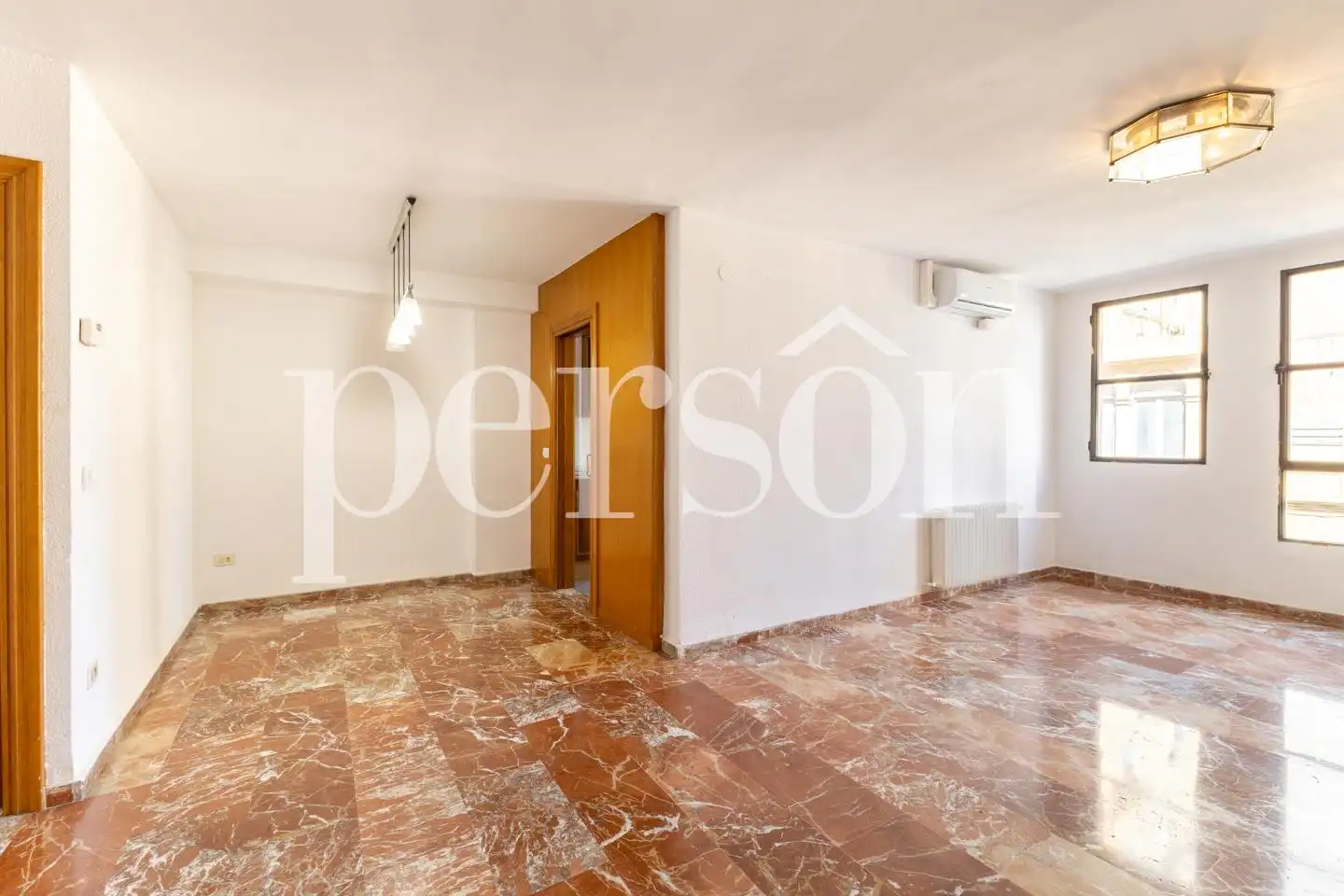 Appartamento con ascensore in affitto a calle del Pintor Peiró