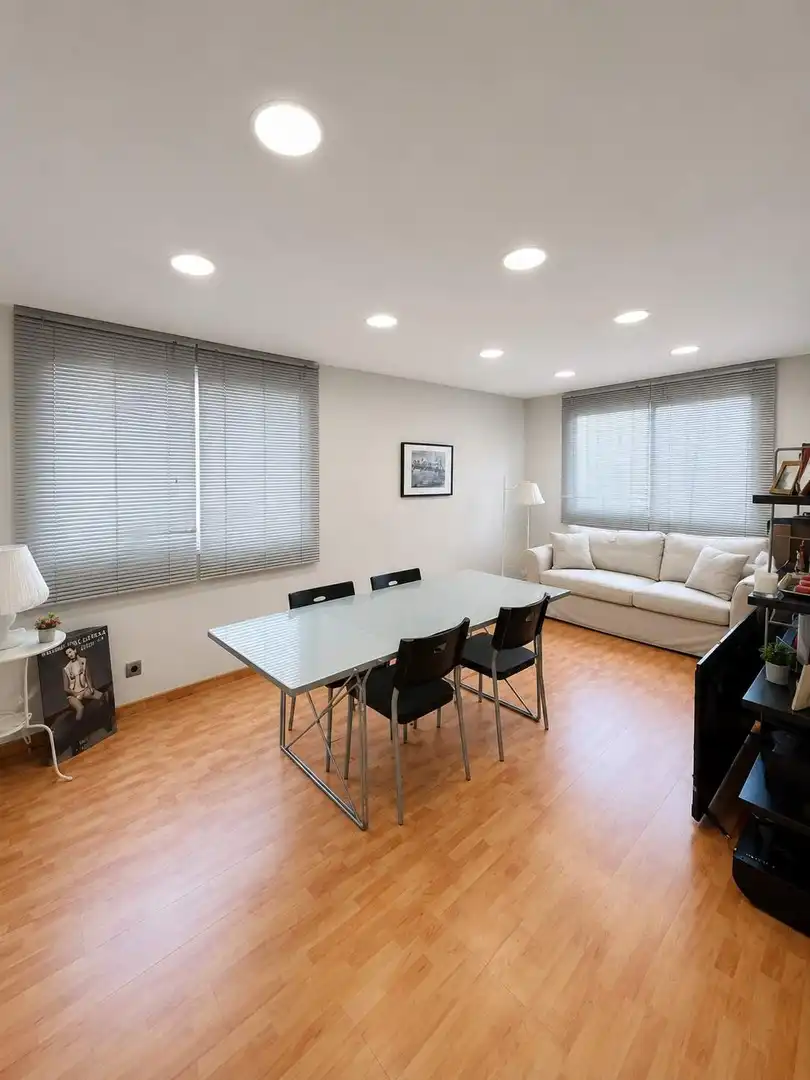 Dining room of Office for rent in Barcelona
