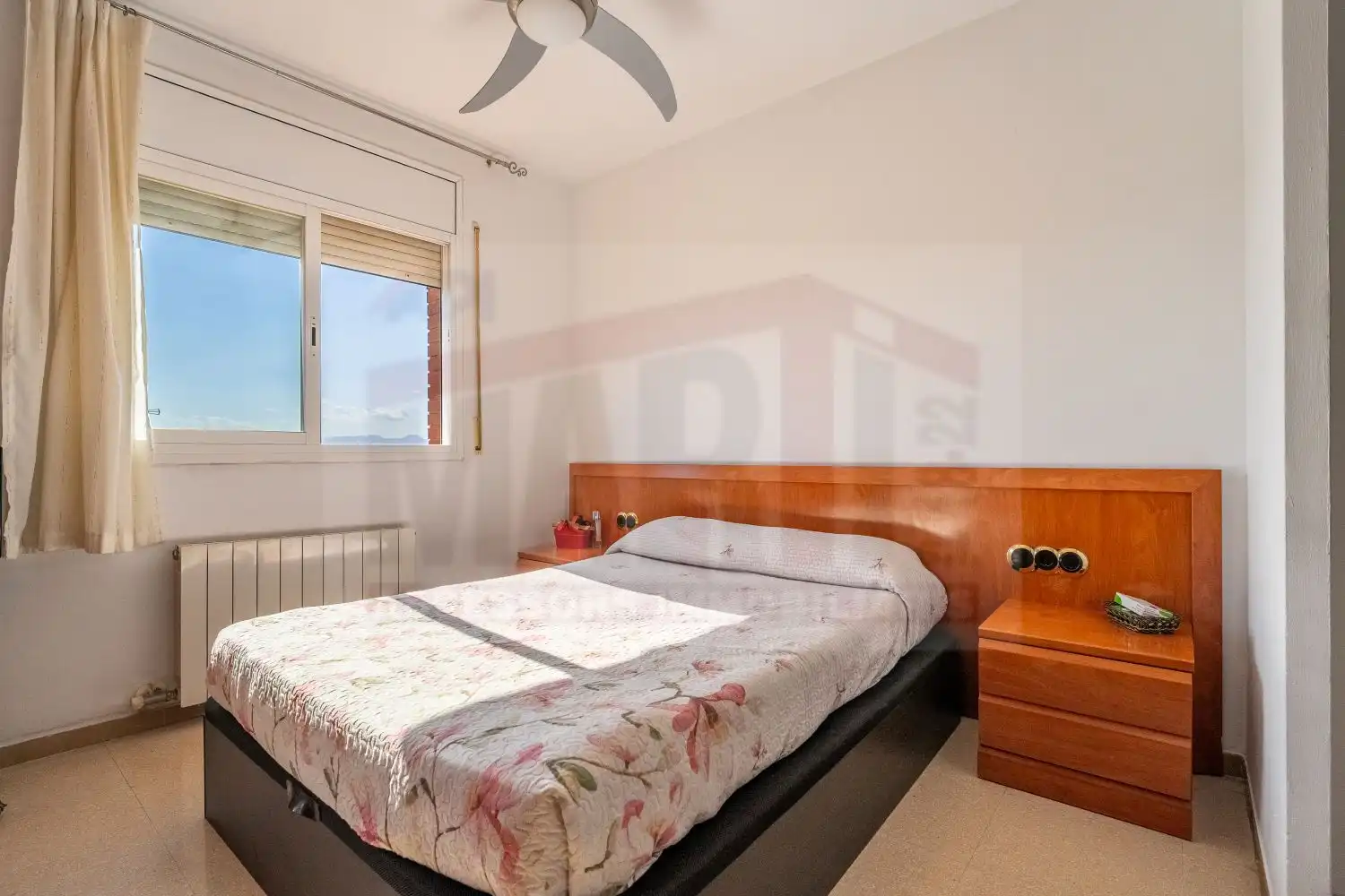 Habitación de Casa adosada en venta en Constantí con Aire acondicionado, Calefacción y Jardín privado