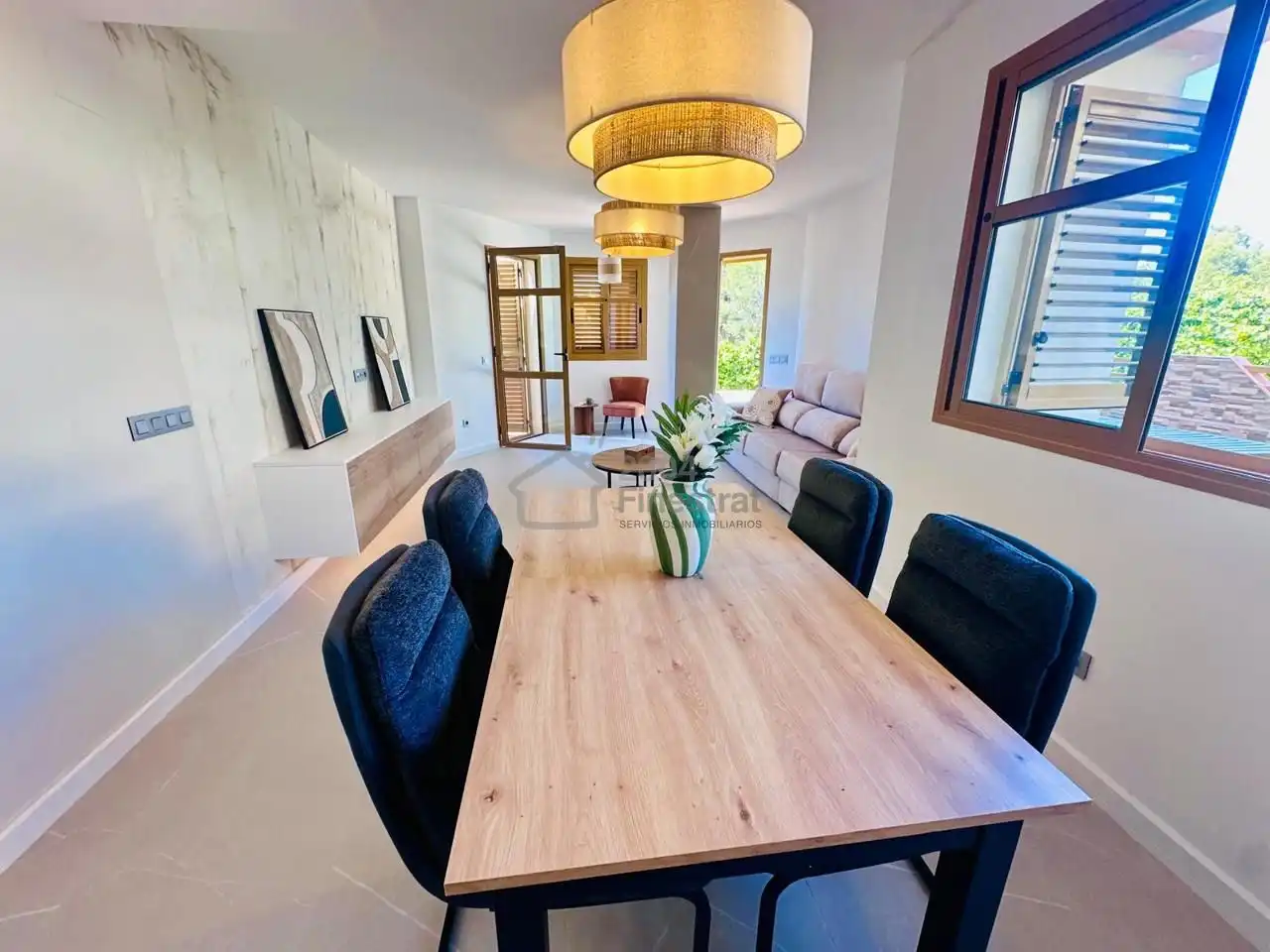 Comedor de Planta baja de alquiler en Callosa d'en Sarrià con Aire acondicionado, Terraza y Amueblado