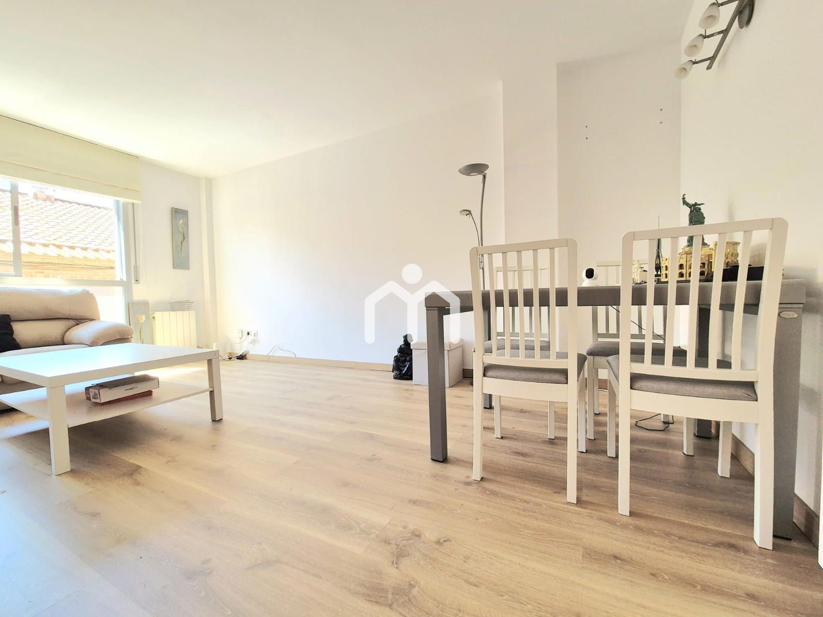 Living room of Flat for sale in Vilassar de Dalt  with Air Conditioner, Heating and Parquet flooring