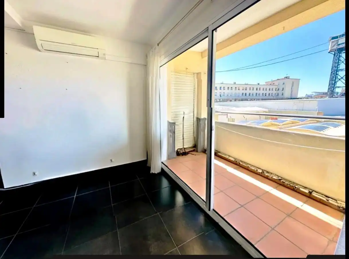 Terrassa de Pis en venda en Barcelona amb Aire condicionat, Calefacció i Balcó