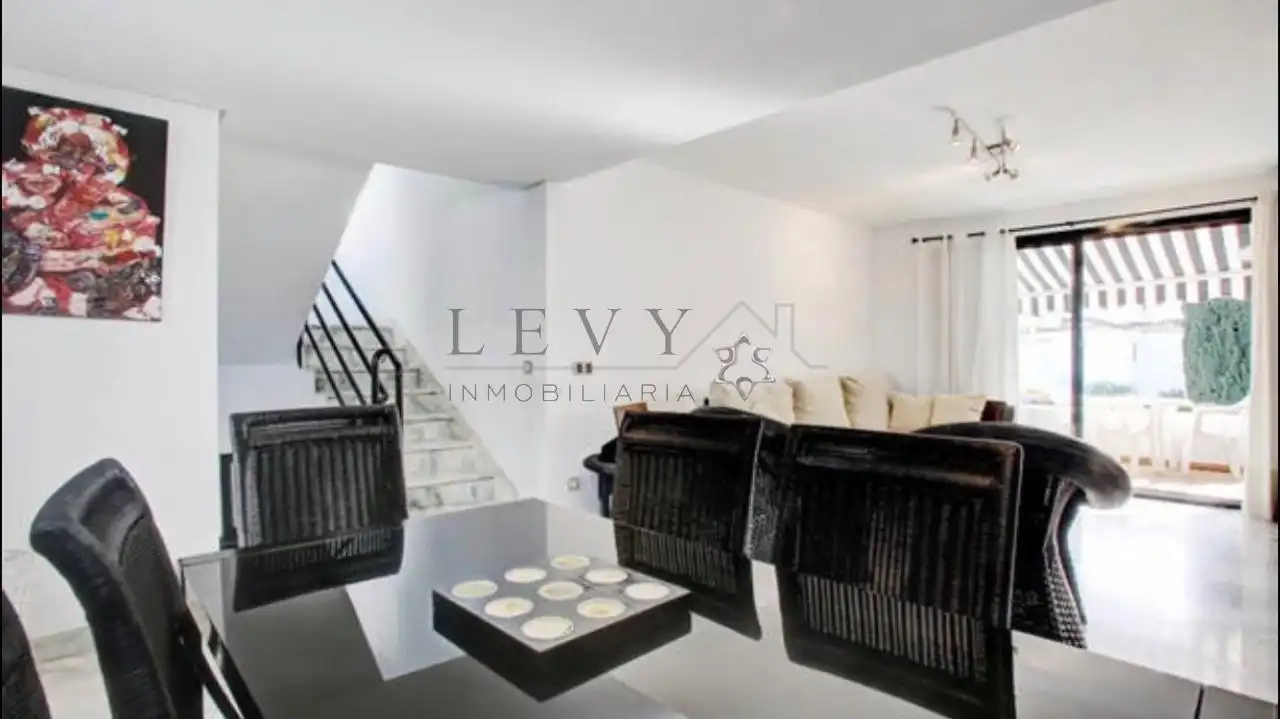 Living room of Houses for sale in Estepona  with Heating, Private garden and Terrace
