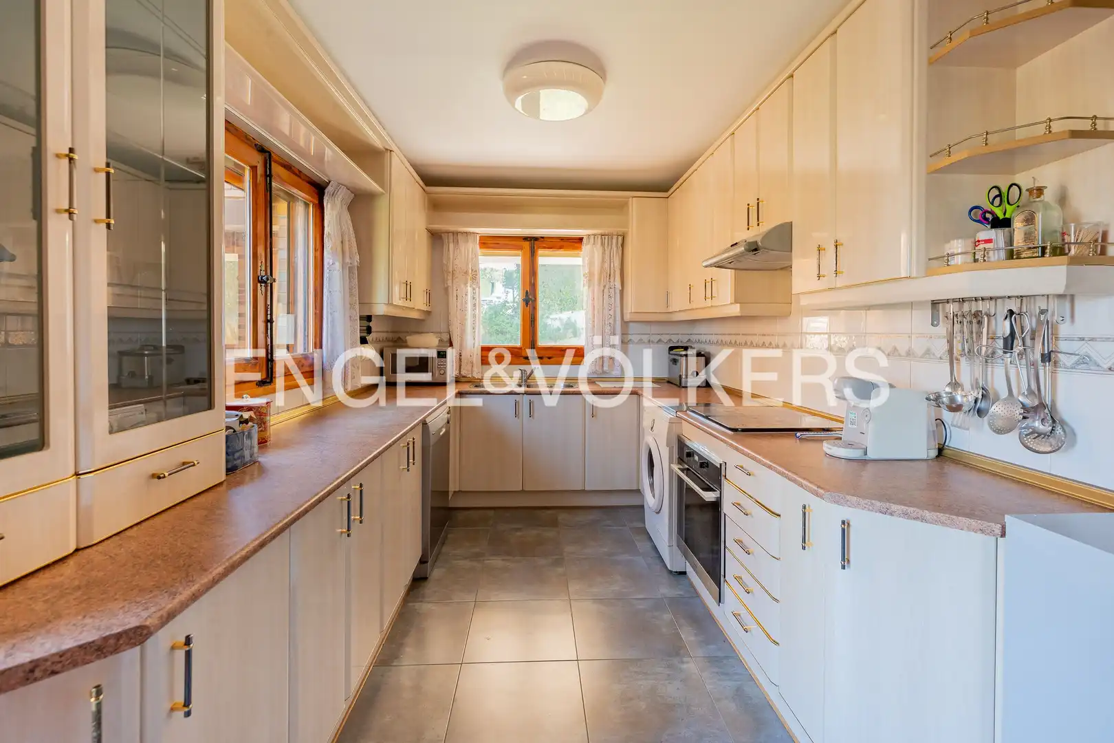 Kitchen of Houses for sale in Tres Cantos  with Heating, Private garden and Terrace