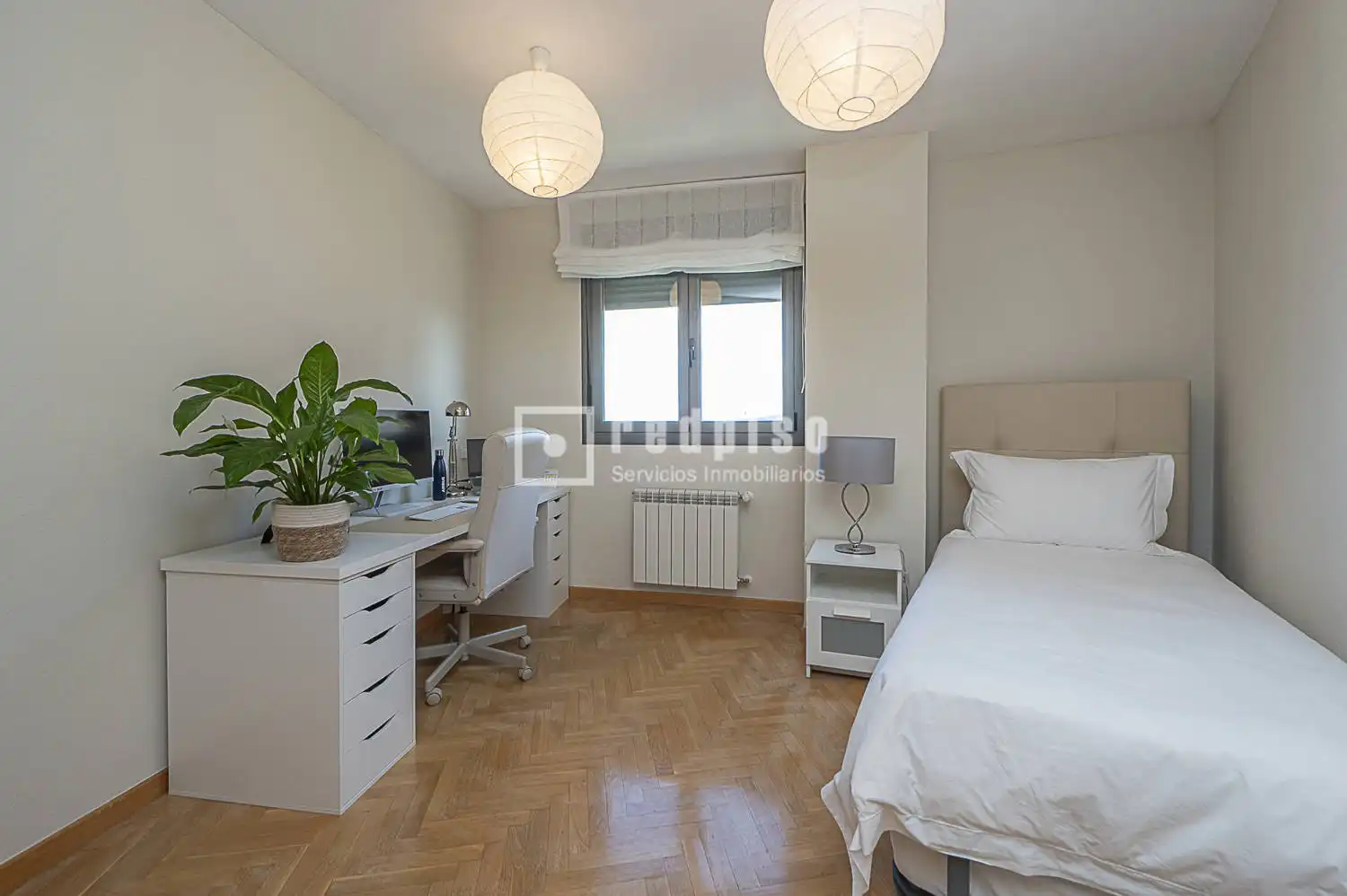 Habitación de Piso en venta en Valdemoro con Aire acondicionado, Calefacción y Jardín privado