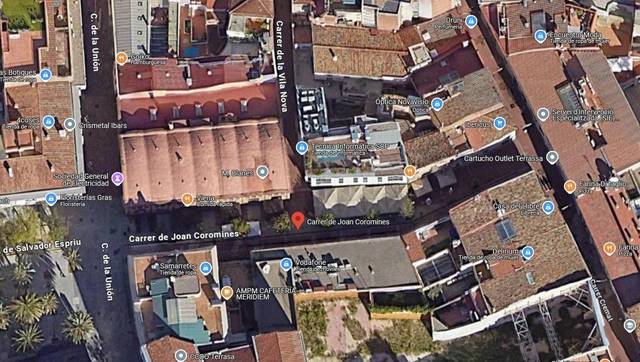 Local comercial en Venta en Carrer JOAN COROMINES en Barri del Centre