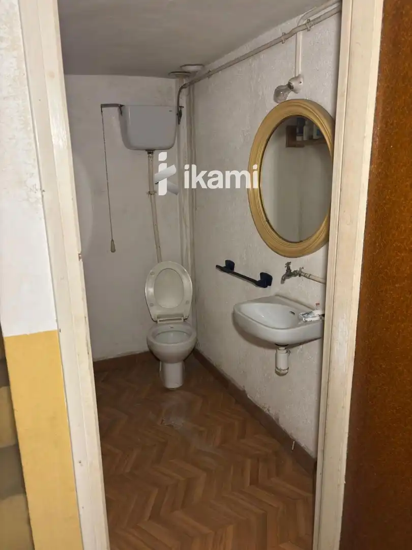 Badezimmer von Geschaftsraum zum Verkauf in Barcelona