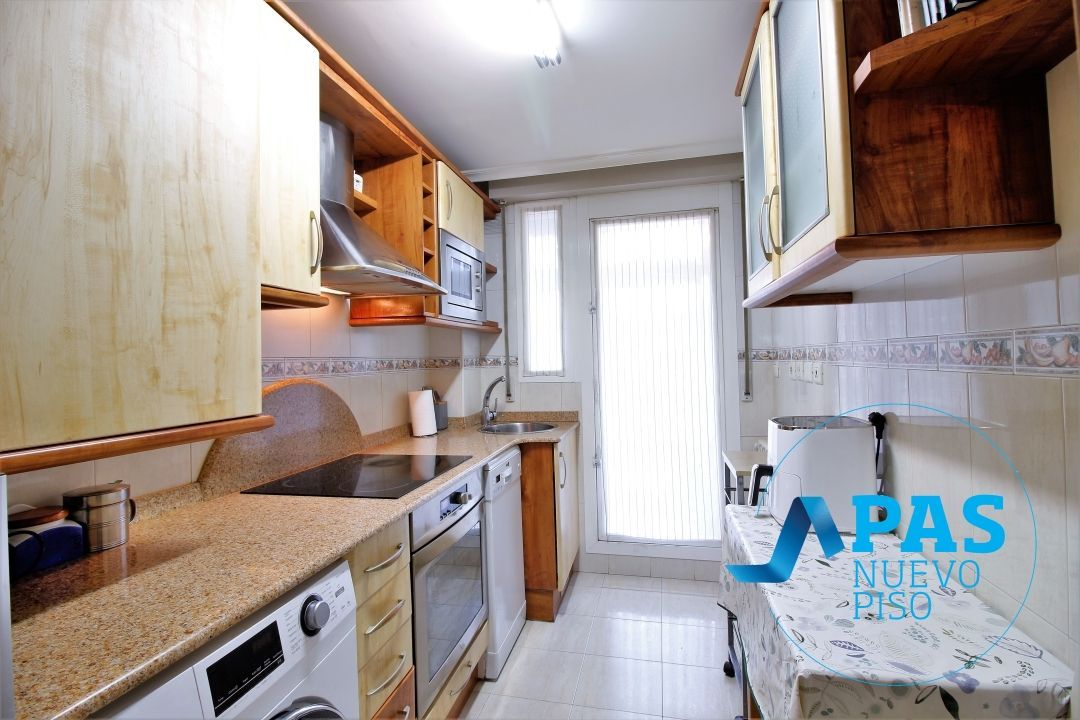 Kitchen of Flat for sale in Santander  with Heating, Private garden and Parquet flooring