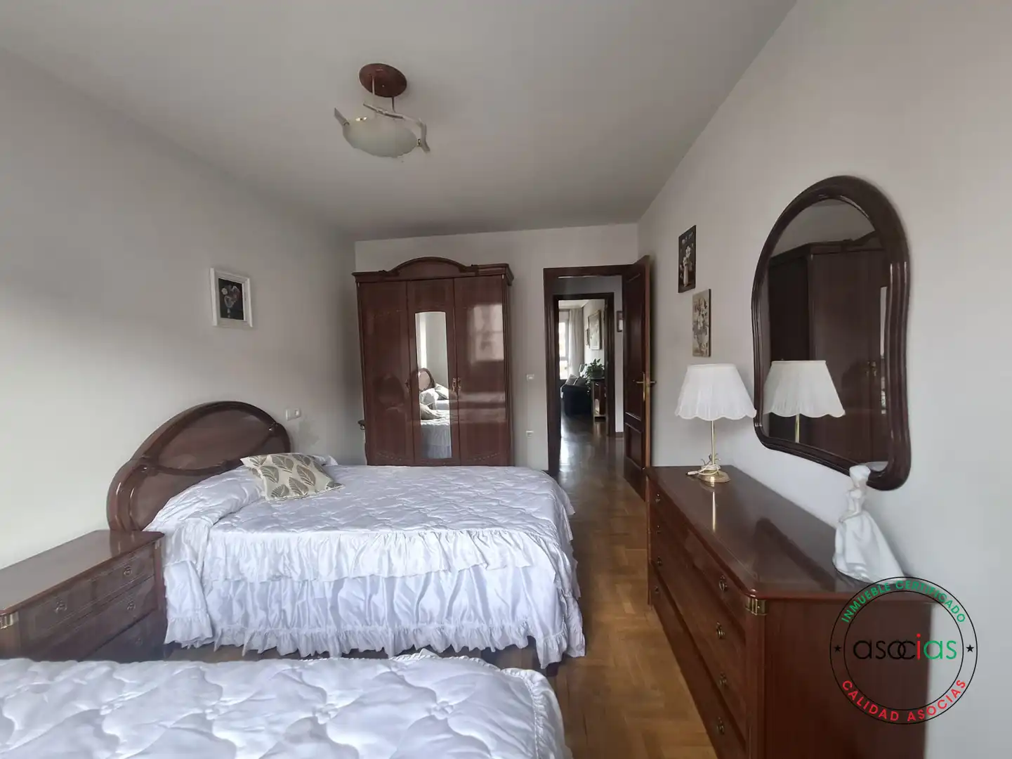 Habitación de Piso en venta en Gijón  con Calefacción, Parquet y Trastero