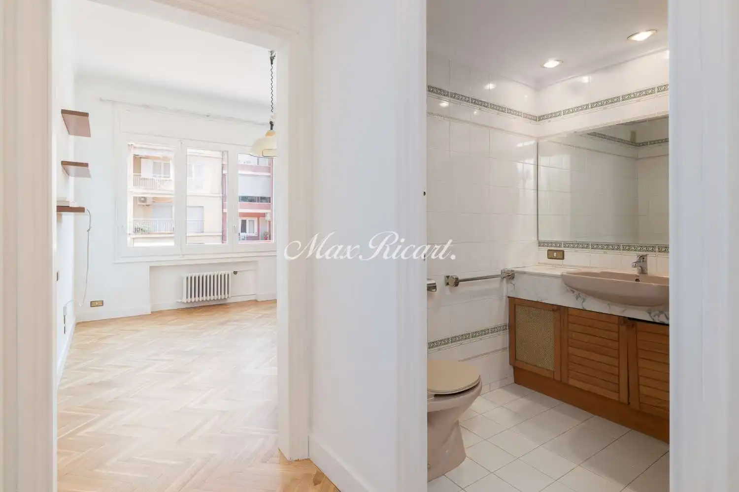 Baño de Piso de alquiler en Barcelona con Aire acondicionado, Calefacción y Terraza